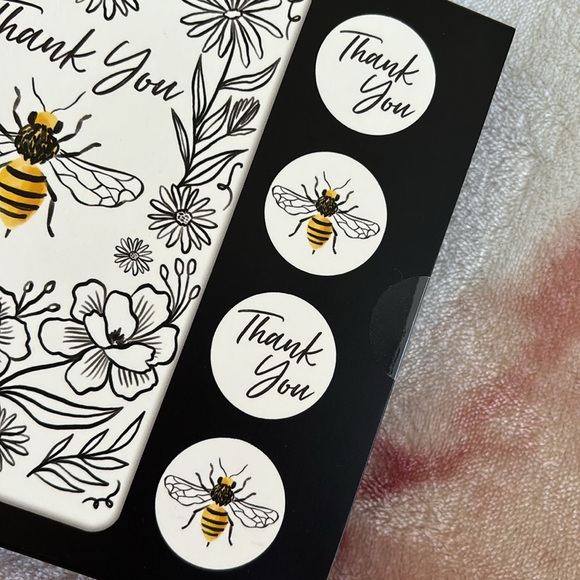 Bee “ Thank You” Boxed Note Card Set of 8, 9 envelopes, 8 stickers NWT 6x6x1”. - Picture 3 of 16